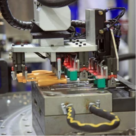 литье пластмасс под давлением