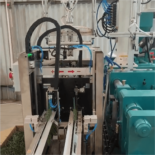 Покрасочная машина с желтым сердечником