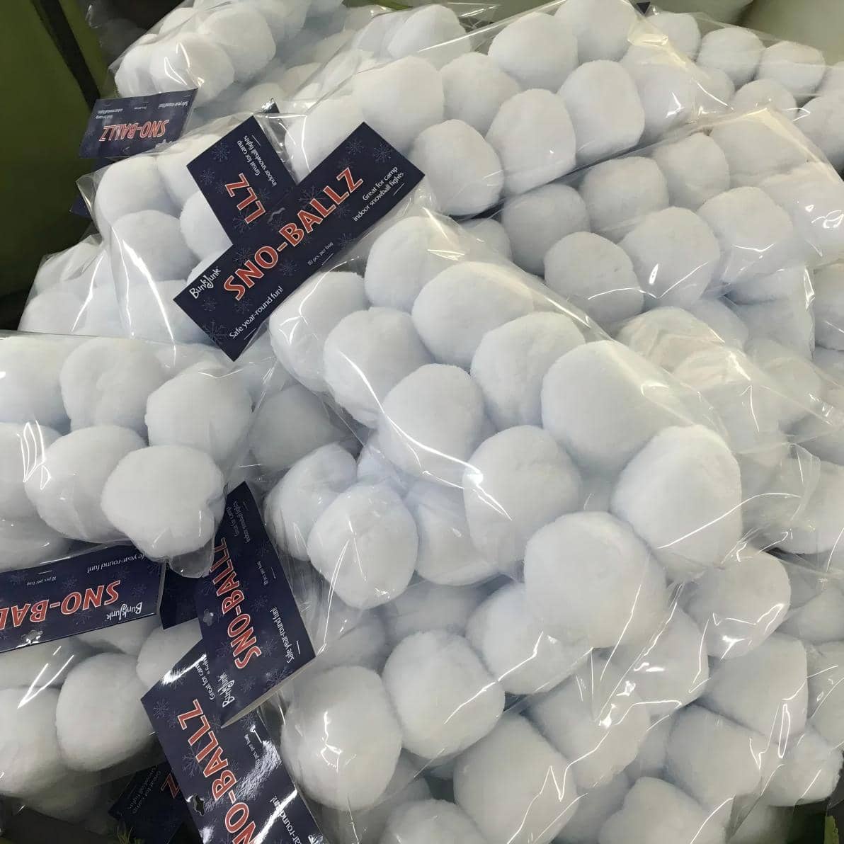 Искусственный снежный шар