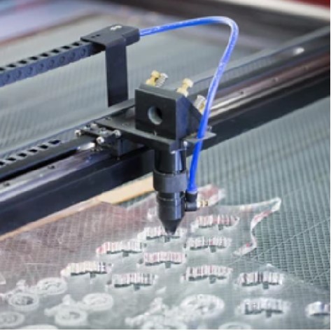 лазерная резка пластика