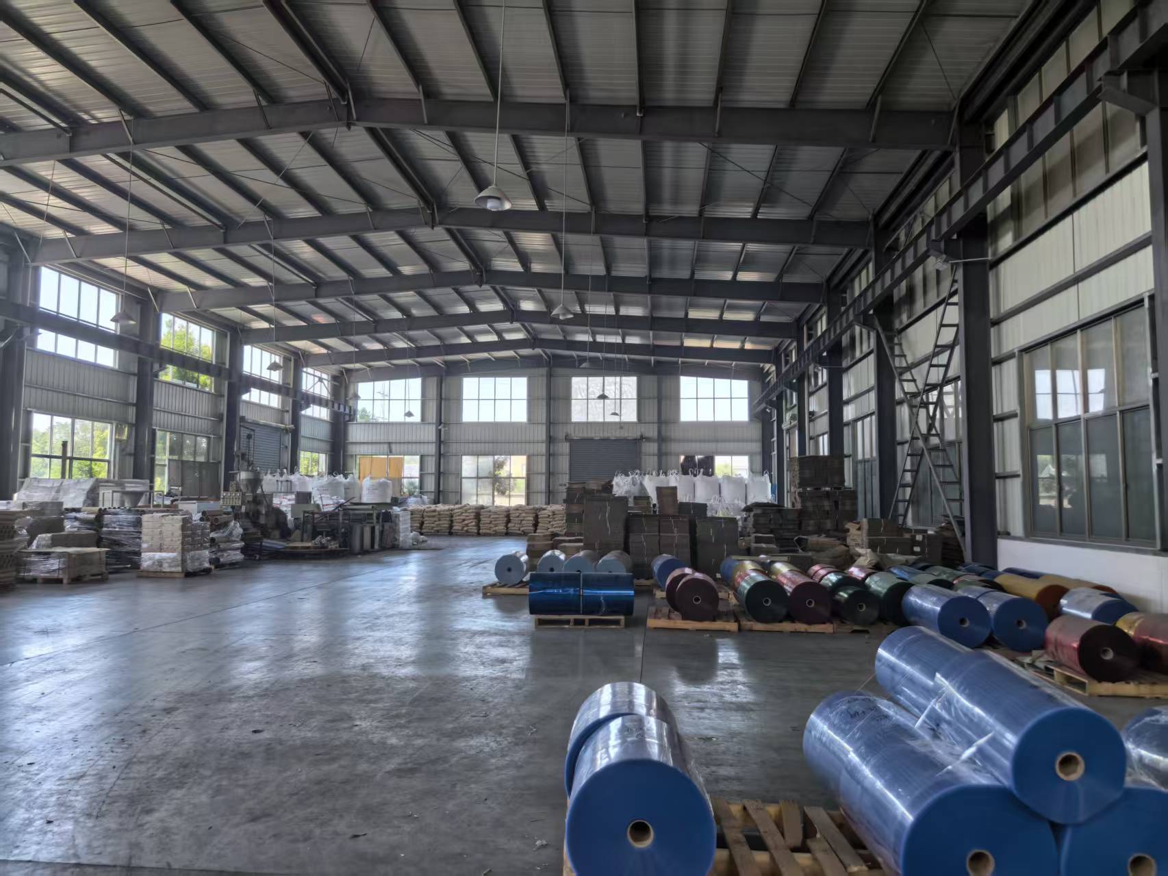 Цветной лист ПВХ