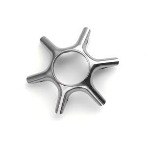 Искусственная рождественская елка