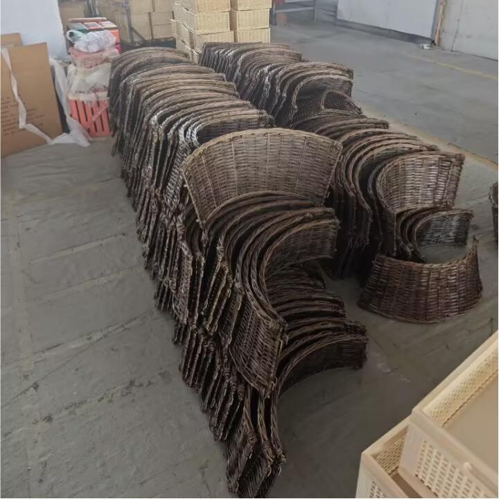 Тканая корзина